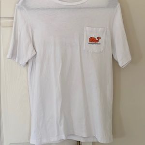 Vineyard Vines Basketball Whale Tee
